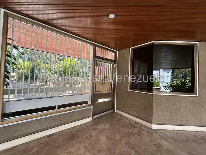 Apartamento (1 Nivel) en Alquiler en Colinas de Bello Monte, Distrito Metropolitano - 33