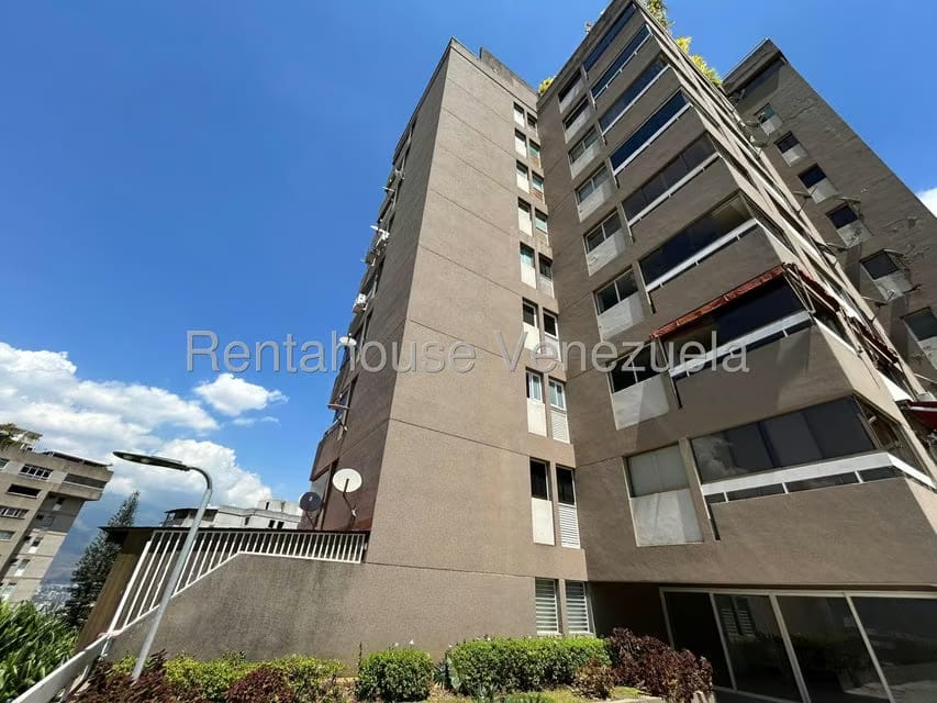 Apartamento (1 Nivel) en Alquiler en Colinas de Bello Monte, Distrito Metropolitano - 40