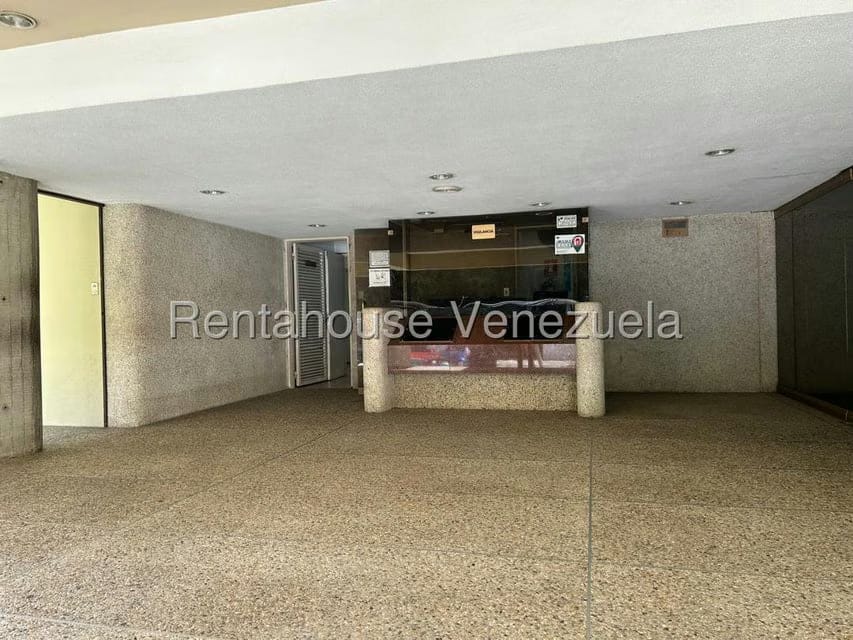 Apartamento (1 Nivel) en Venta en Colinas de La California, Distrito Metropolitano - 2