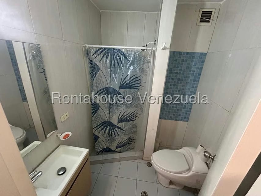 Apartamento (1 Nivel) en Venta en Colinas de La California, Distrito Metropolitano - 13