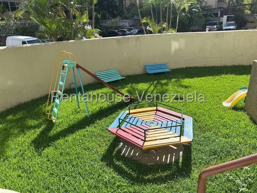 Apartamento (1 Nivel) en Venta en Colinas de La California, Distrito Metropolitano - 3