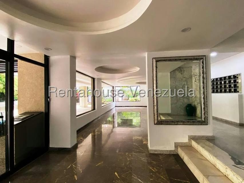 Apartamento (1 Nivel) en Venta en Los Naranjos del Cafetal, Distrito Metropolitano - 3