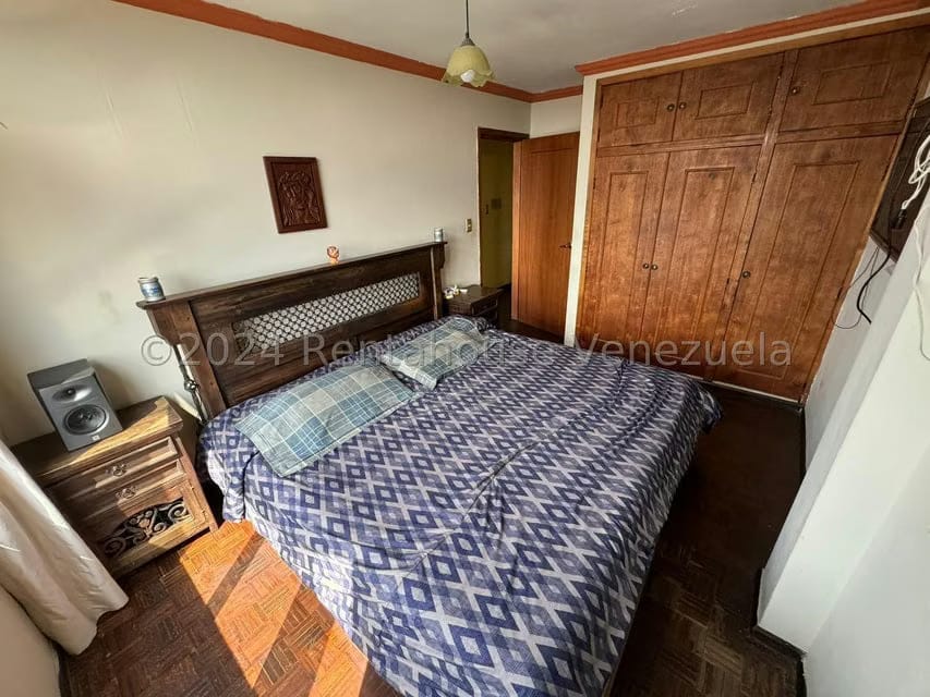 Casa (Multipes Niveles) en Venta en Colinas de Santa Monica, Distrito Metropolitano - 21