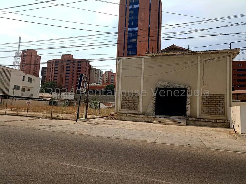 Comercial (Local Comercial) en Alquiler en Calle 72, Zulia - 2