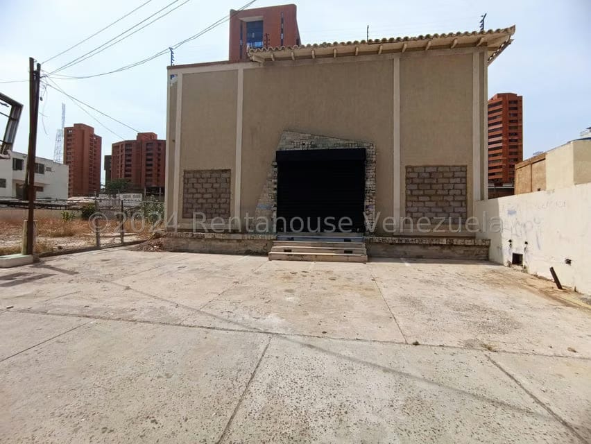 Comercial (Local Comercial) en Alquiler en Calle 72, Zulia - 3