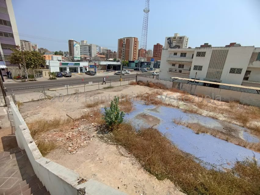 Comercial (Local Comercial) en Alquiler en Calle 72, Zulia - 28