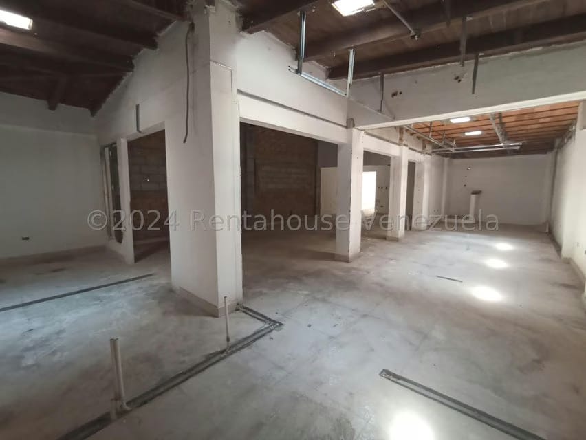 Comercial (Local Comercial) en Alquiler en Calle 72, Zulia - 44