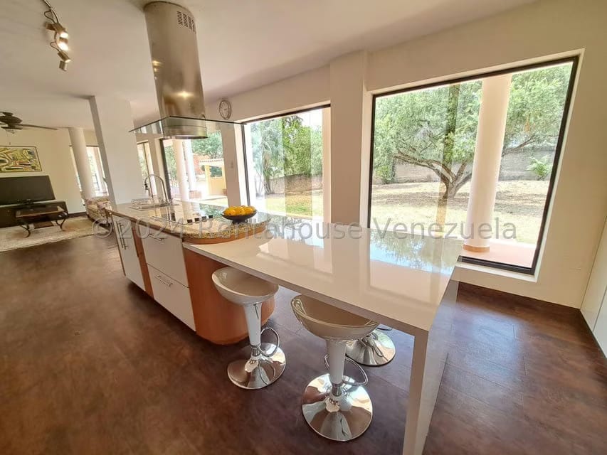 Casa (Duplex) en Venta en Altos de Guataparo, Carabobo - 12
