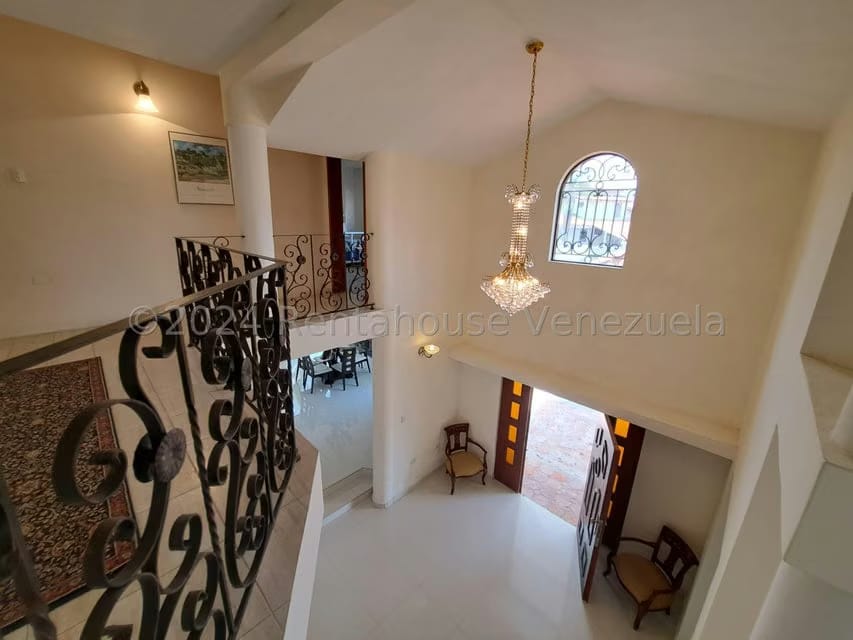 Casa (Duplex) en Venta en Altos de Guataparo, Carabobo - 30