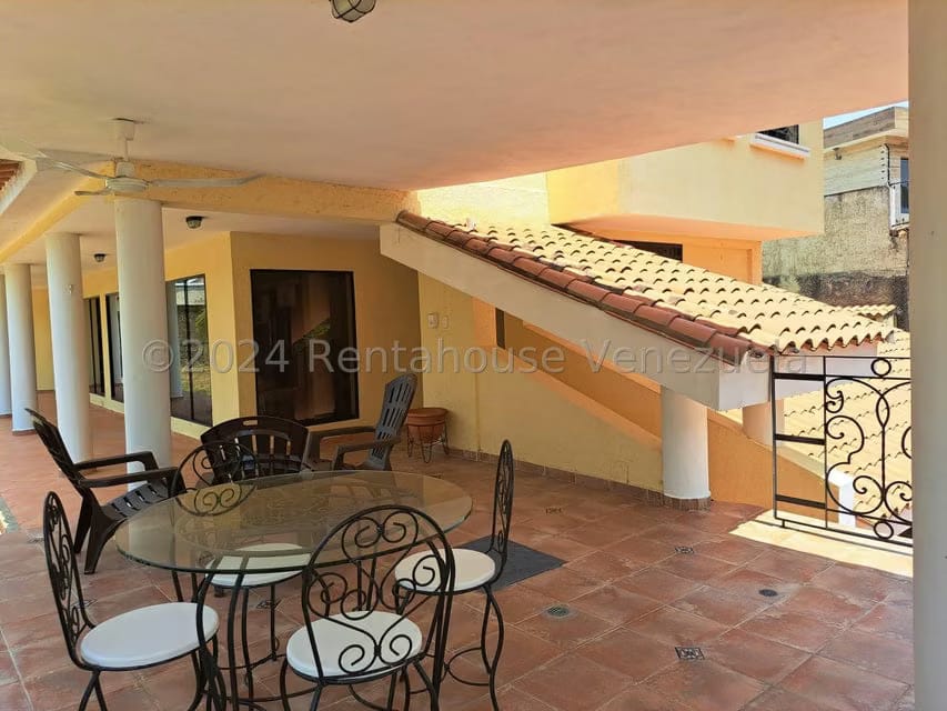 Casa (Duplex) en Venta en Altos de Guataparo, Carabobo - 57