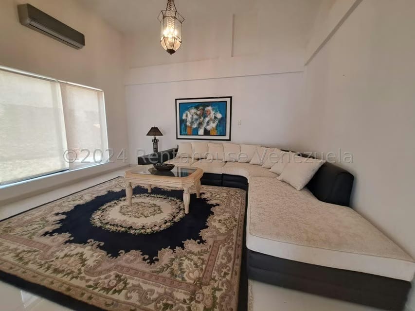 Casa (Duplex) en Venta en Altos de Guataparo, Carabobo - 9