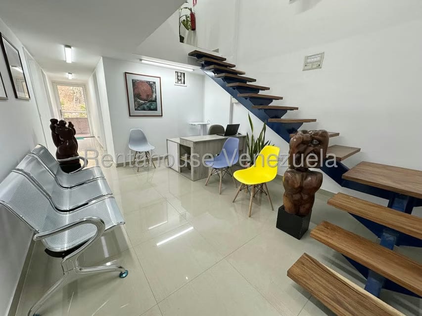 Comercial (Consultorio Medico) en Alquiler en Lomas del Sol, Distrito Metropolitano - 4