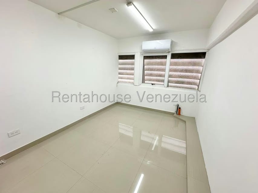 Comercial (Consultorio Medico) en Alquiler en Lomas del Sol, Distrito Metropolitano - 6