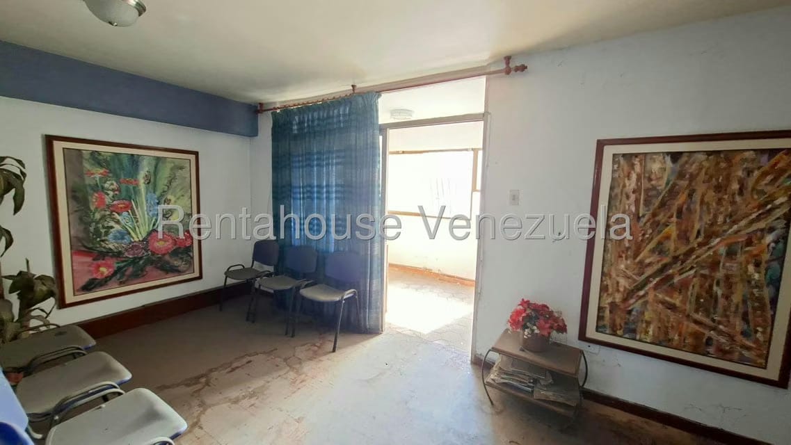 Apartamento (1 Nivel) en Venta en Parroquia La Candelaria, Distrito Metropolitano - 4