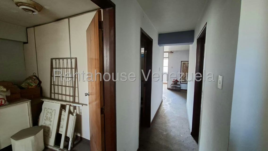 Apartamento (1 Nivel) en Venta en Parroquia La Candelaria, Distrito Metropolitano - 8