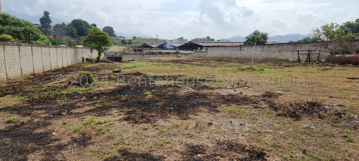 Terreno (Industrial) en Venta en Las Barrancas, Miranda - 24