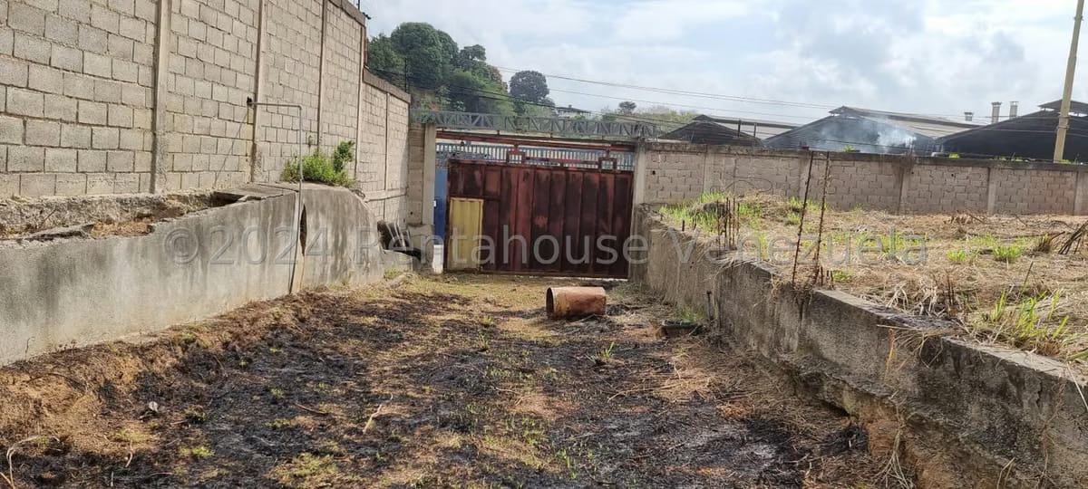 Terreno (Industrial) en Venta en Las Barrancas, Miranda - 28