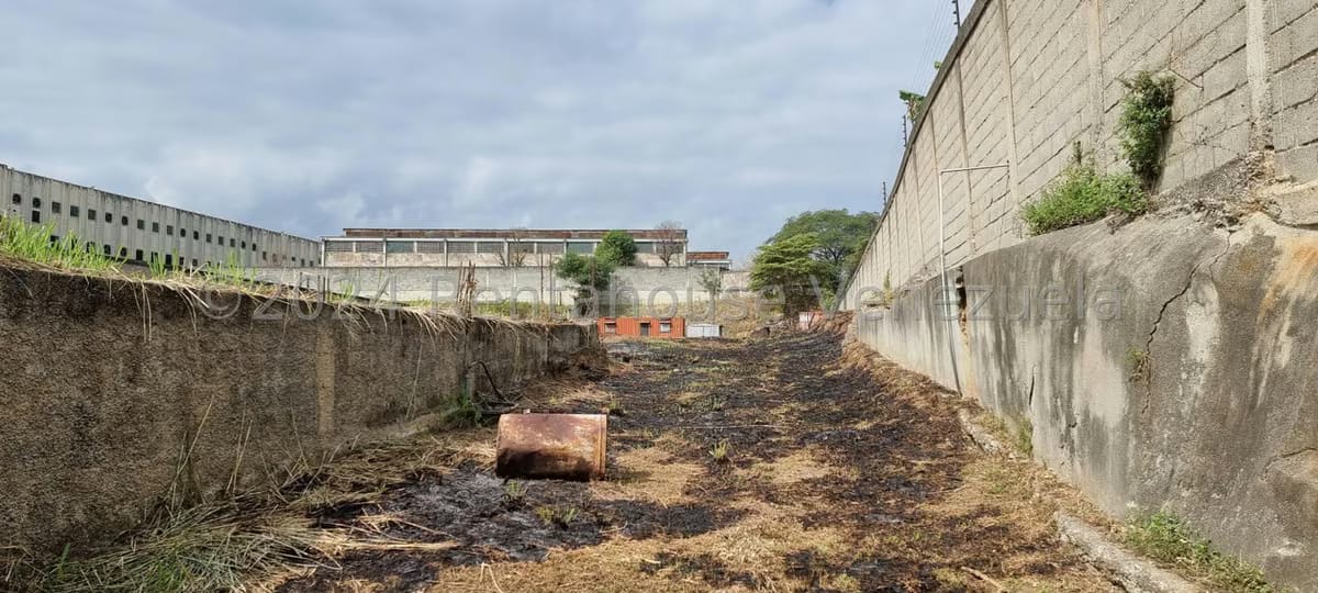 Terreno (Industrial) en Venta en Las Barrancas, Miranda - 6