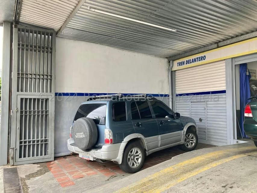 Comercial (Local Comercial) en Venta en El Paraiso, Distrito Metropolitano - 37