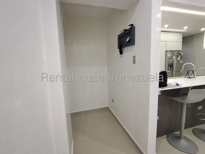 Apartamento (1 Nivel) en Venta en Del Este, Lara - 3