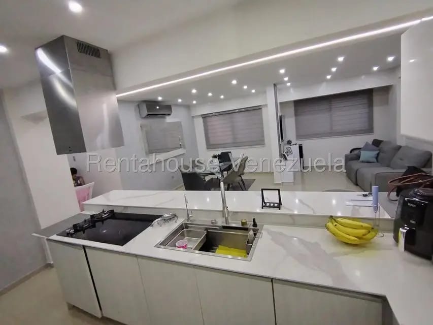 Apartamento (1 Nivel) en Venta en Del Este, Lara - 25