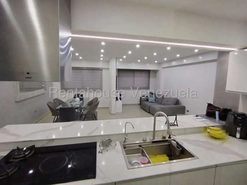 Apartamento (1 Nivel) en Venta en Del Este, Lara - 26