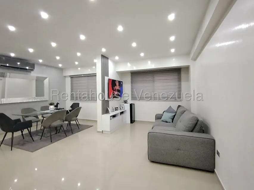 Apartamento (1 Nivel) en Venta en Del Este, Lara - 4