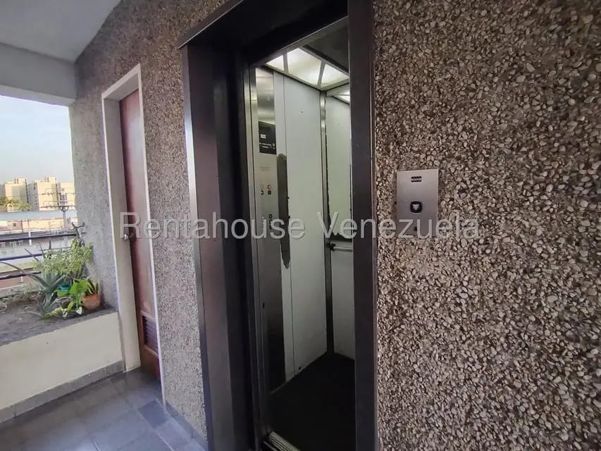 Apartamento (1 Nivel) en Venta en Del Este, Lara - 53