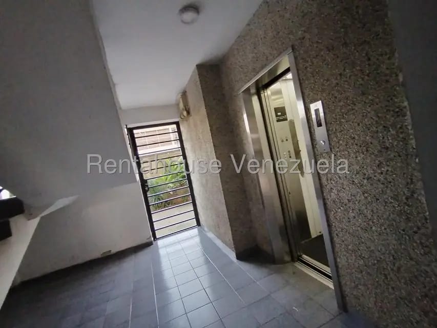 Apartamento (1 Nivel) en Venta en Del Este, Lara - 54