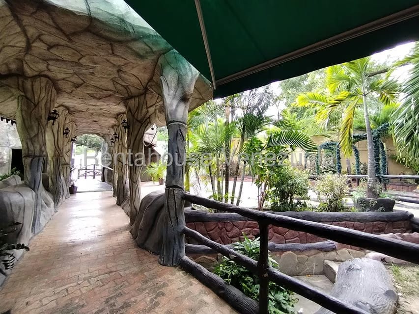 Comercial (Local Comercial) en Venta en Avenida Bolivar Norte, Carabobo - 4