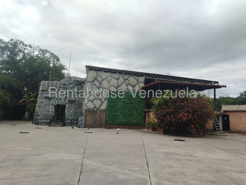 Comercial (Local Comercial) en Venta en Avenida Bolivar Norte, Carabobo - 41