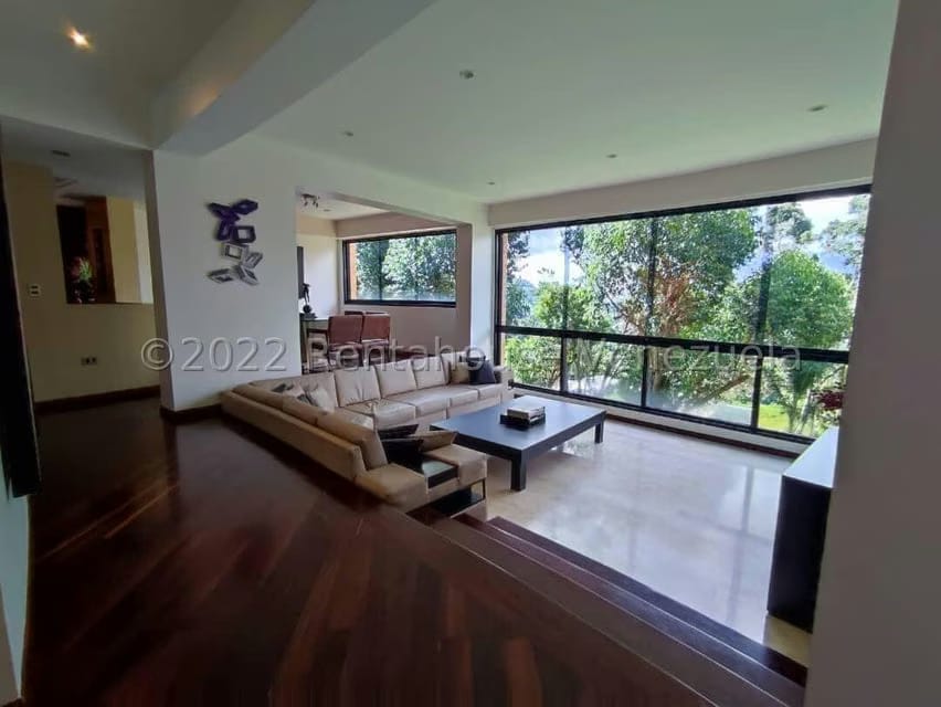 Townhouse (Multiples Niveles) en Venta en Los Guayabitos, Distrito Metropolitano - 11