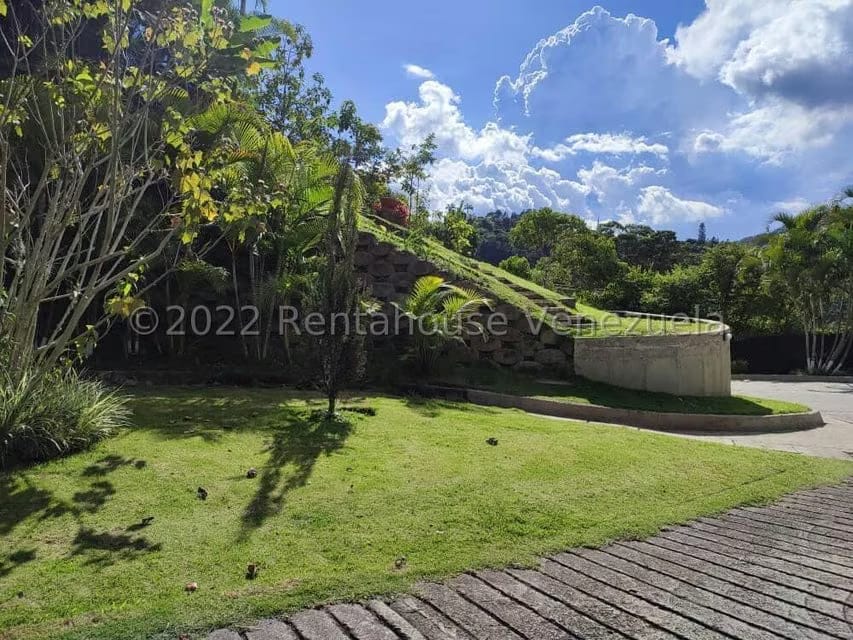 Townhouse (Multiples Niveles) en Venta en Los Guayabitos, Distrito Metropolitano - 3