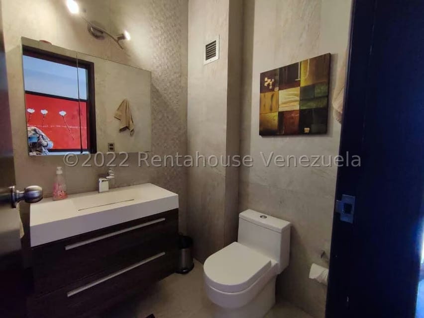 Townhouse (Multiples Niveles) en Venta en Los Guayabitos, Distrito Metropolitano - 21