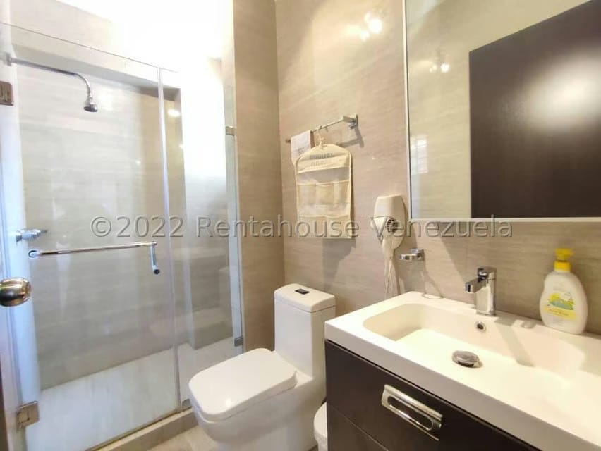 Townhouse (Multiples Niveles) en Venta en Los Guayabitos, Distrito Metropolitano - 30