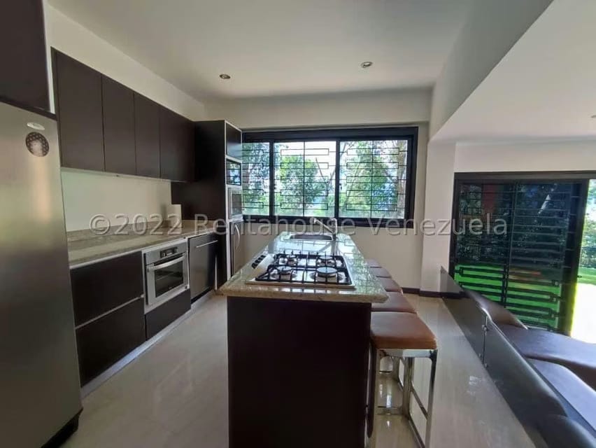 Townhouse (Multiples Niveles) en Venta en Los Guayabitos, Distrito Metropolitano - 37