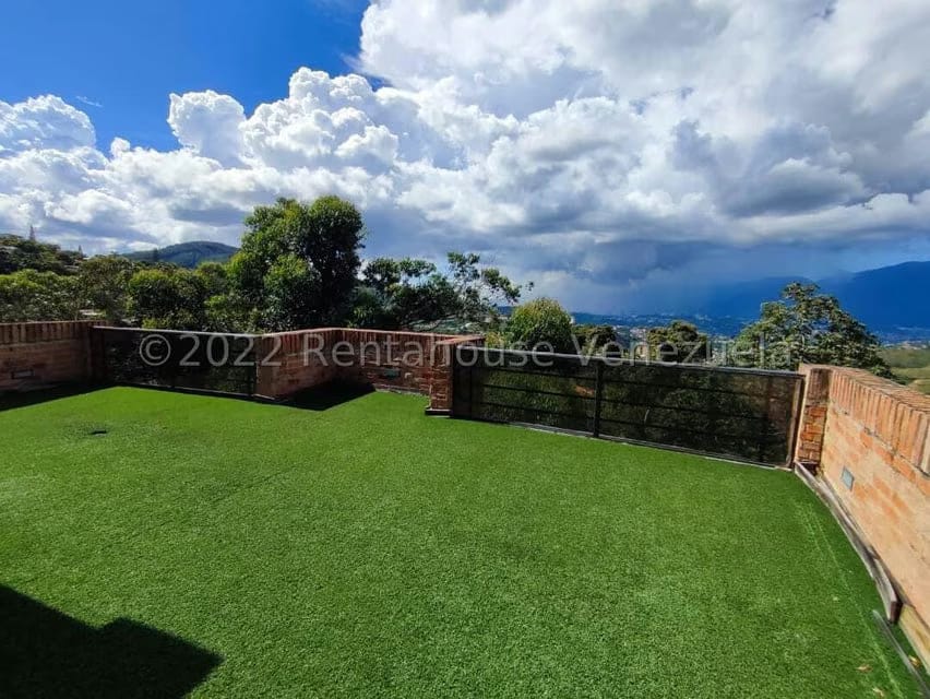 Townhouse (Multiples Niveles) en Venta en Los Guayabitos, Distrito Metropolitano - 50