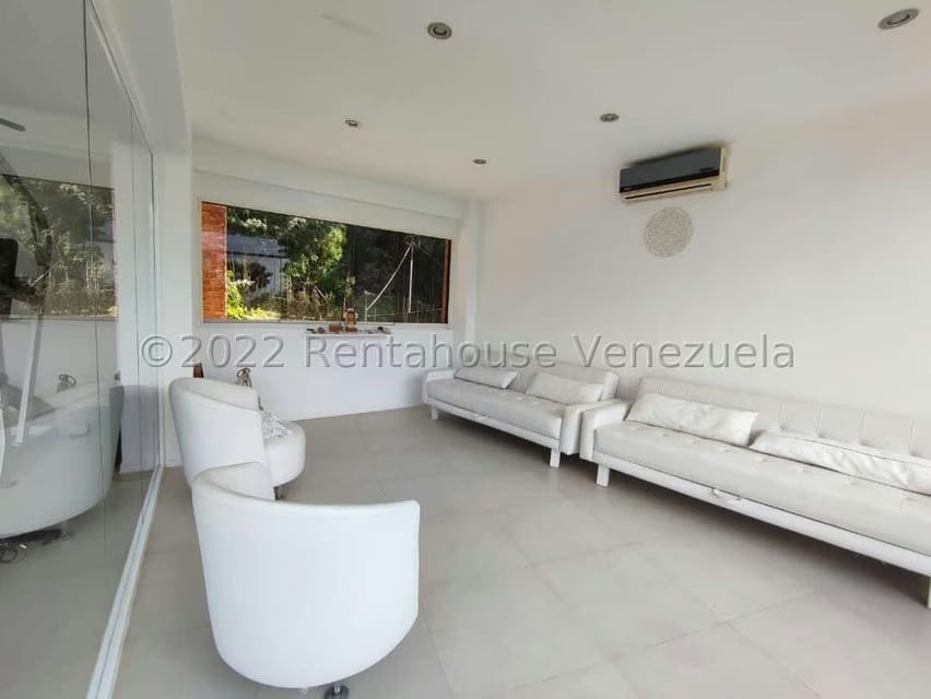 Townhouse (Multiples Niveles) en Venta en Los Guayabitos, Distrito Metropolitano - 56