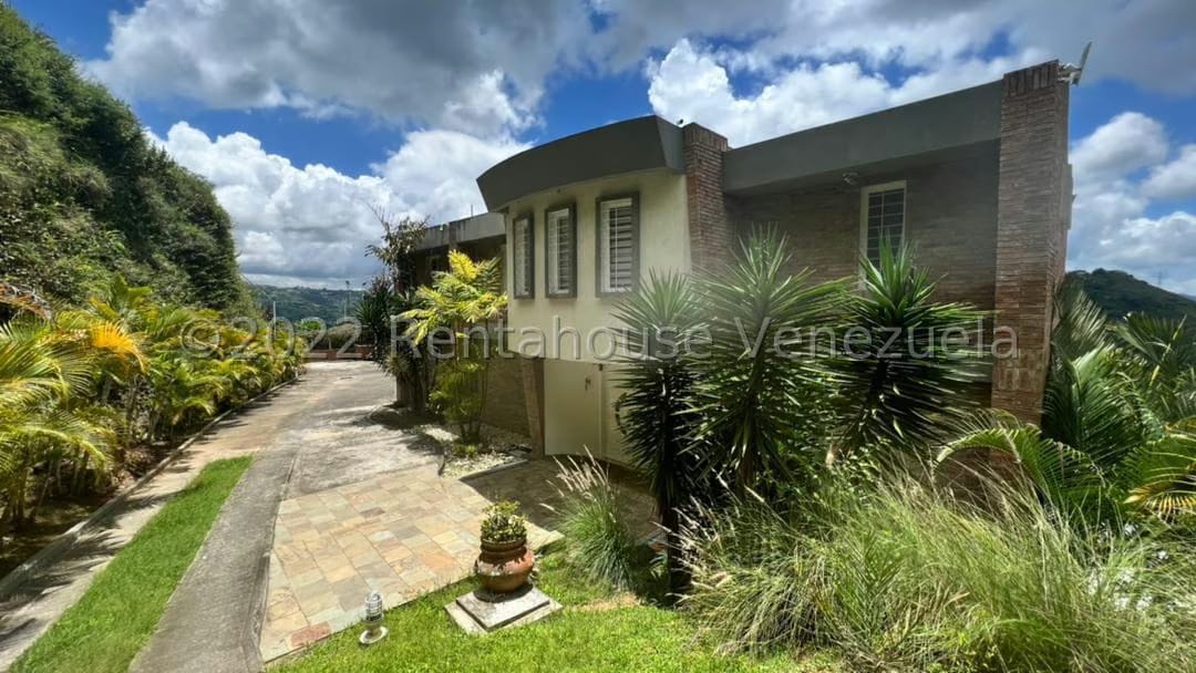 Casa (Multipes Niveles) en Venta en Caicaguana, Distrito Metropolitano