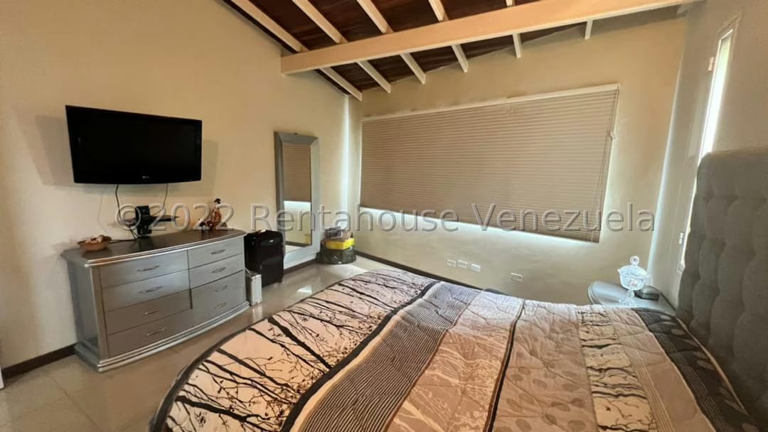 Casa (Multipes Niveles) en Venta en Caicaguana, Distrito Metropolitano - 26
