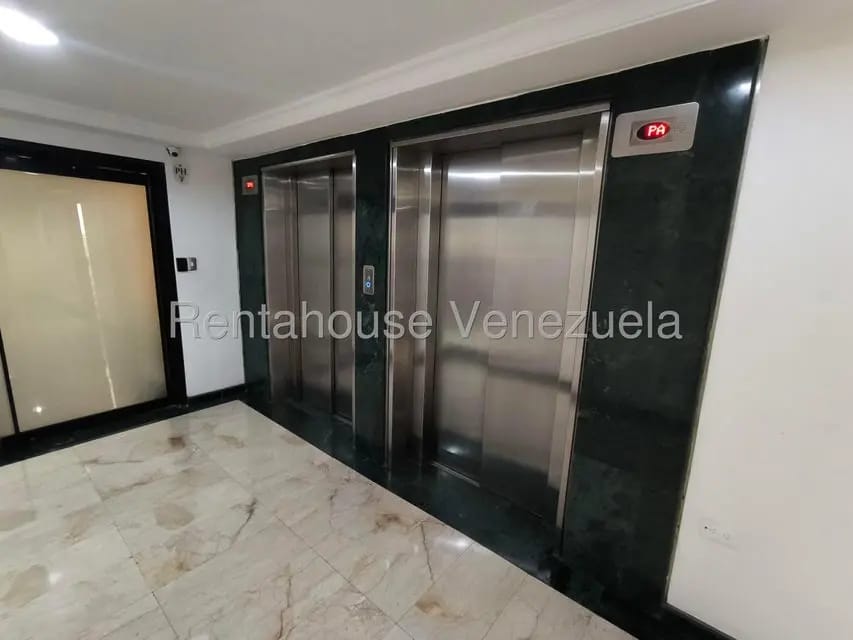 Comercial (Oficina) en Alquiler en Las Mercedes, Distrito Metropolitano - 2