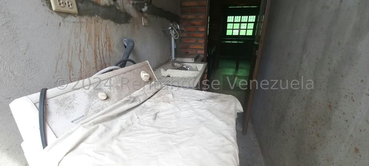 Casa (1 Nivel) en Alquiler en Avenida 4, Merida - 14