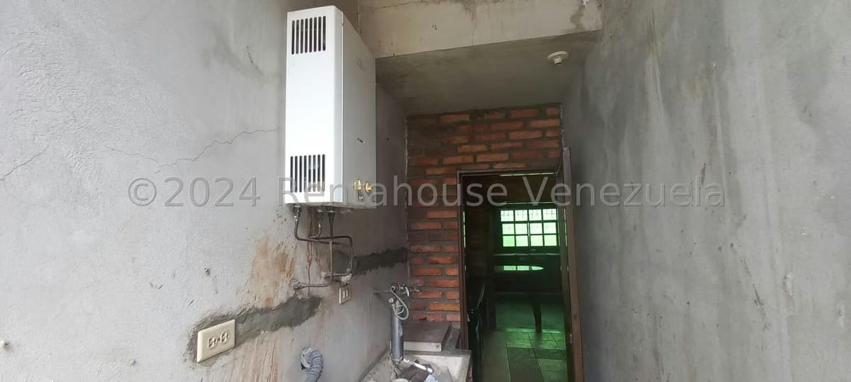 Casa (1 Nivel) en Alquiler en Avenida 4, Merida - 15