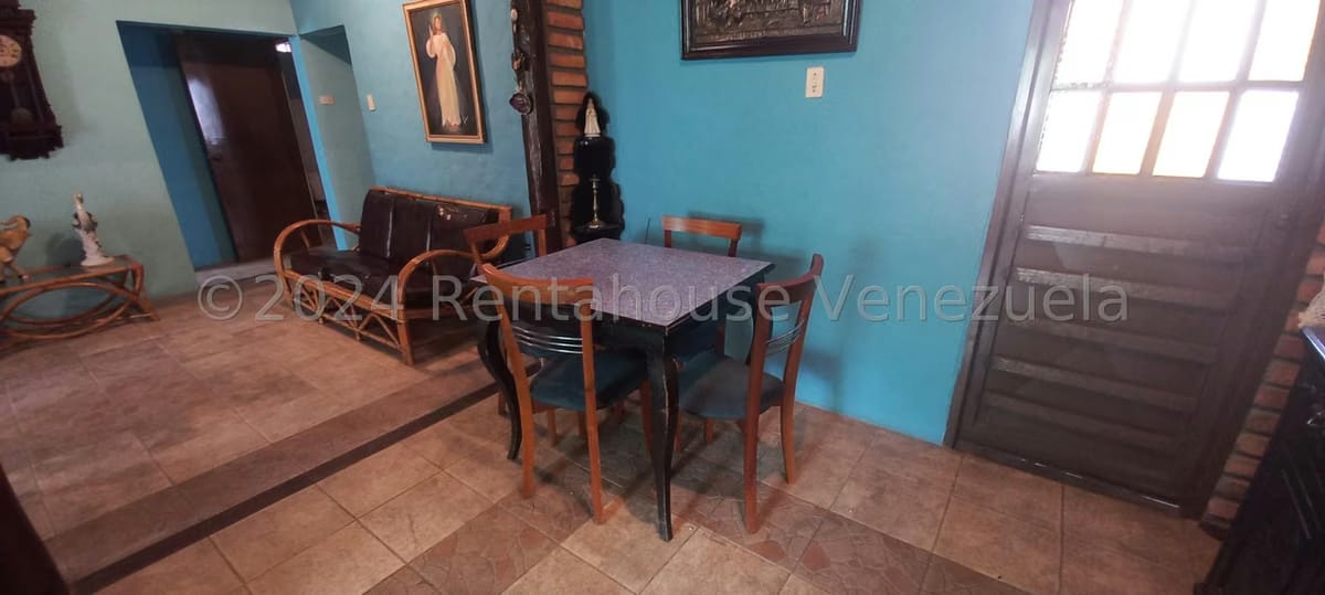 Casa (1 Nivel) en Alquiler en Avenida 4, Merida - 3