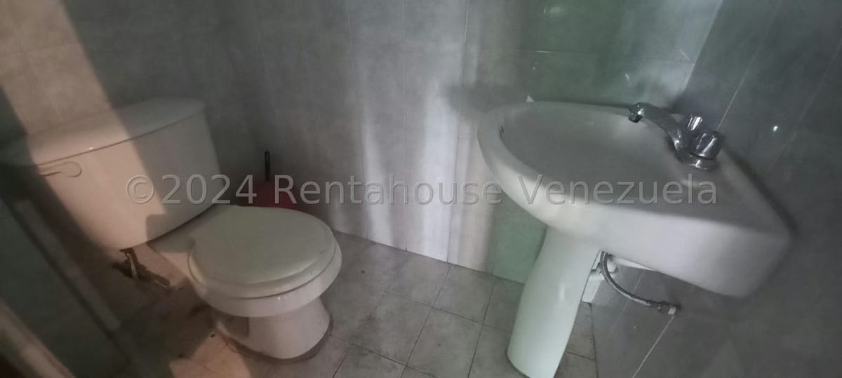 Casa (1 Nivel) en Alquiler en Avenida 4, Merida - 9