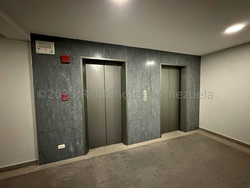 Apartamento (1 Nivel) en Venta en Lomas del Sol, Distrito Metropolitano - 3