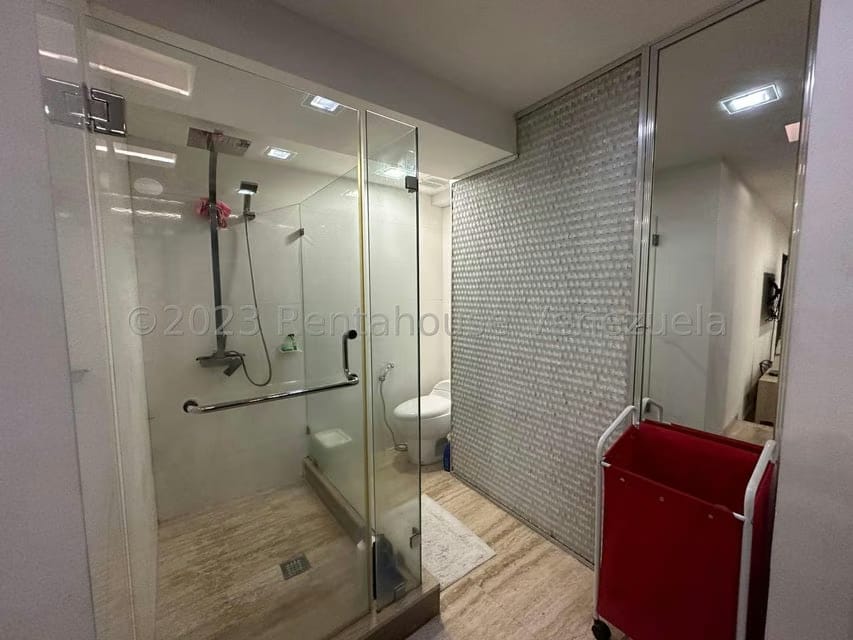 Apartamento (1 Nivel) en Venta en Lomas del Sol, Distrito Metropolitano - 27