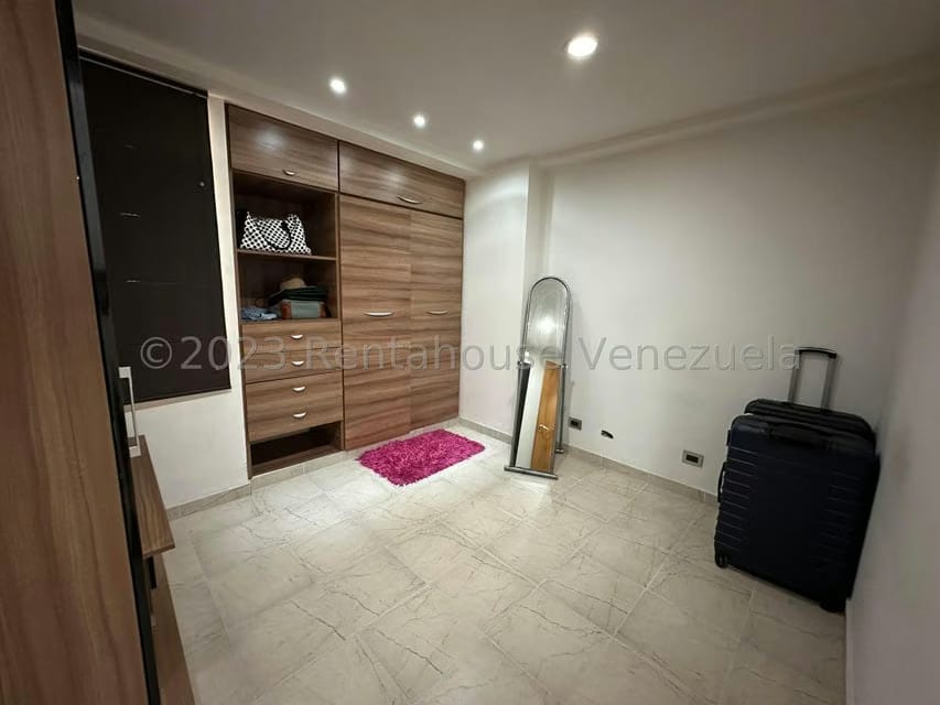 Apartamento (1 Nivel) en Venta en Lomas del Sol, Distrito Metropolitano - 35