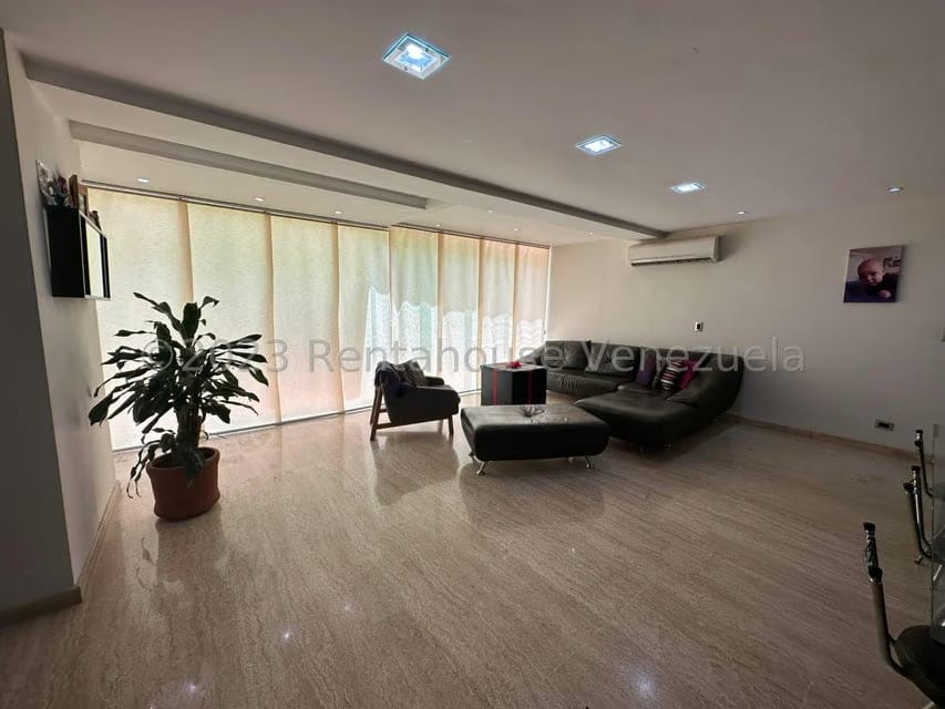 Apartamento (1 Nivel) en Venta en Lomas del Sol, Distrito Metropolitano - 37