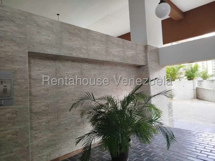 Apartamento (Duplex) en Venta en Colinas de Quinta Altamira, Distrito Metropolitano - 5